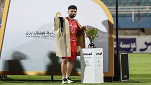 عارف آقاسی امروز با پرسپولیس قرارداد میبندد/ محمد صادقی در دو راهی سرخابیها