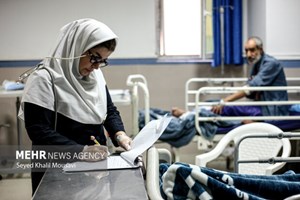 سالانه باید ۱۰ هزار پرستار جذب مراکز درمانی شوند