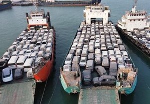 نایب رئیس اتحادیه نمایشگاهداران عنوان کرد: واردات خودروهای کارکرده متوقف نشده/ شیوه نامه بانک مرکزی مانع واردات نیست