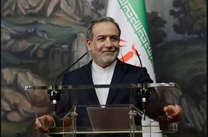 پس از دیدار با همتای چینی مطرح شد؛ عراقچی: ۲۰۲۵؛ سال طلایی در روابط ایران و چین/ مذاکرات هستهای را با جدیت ادامه خواهیم داد