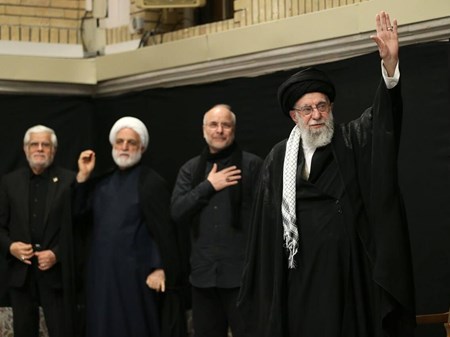 بازتاب گسترده حضور رهبر معظم انقلاب در حسینیه امام خمینی (ره) در رسانه های خارجی