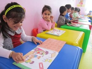 رئیس سازمان ملی تعلیم و تربیت کشور تاکید کرد: ۲۰ شهریور؛ آخرین مهلت دریافت ابلاغیه «شهریه» کودکستانها/ فعالیت کودکستانها بدون دریافت ابلاغیه مجاز نیست